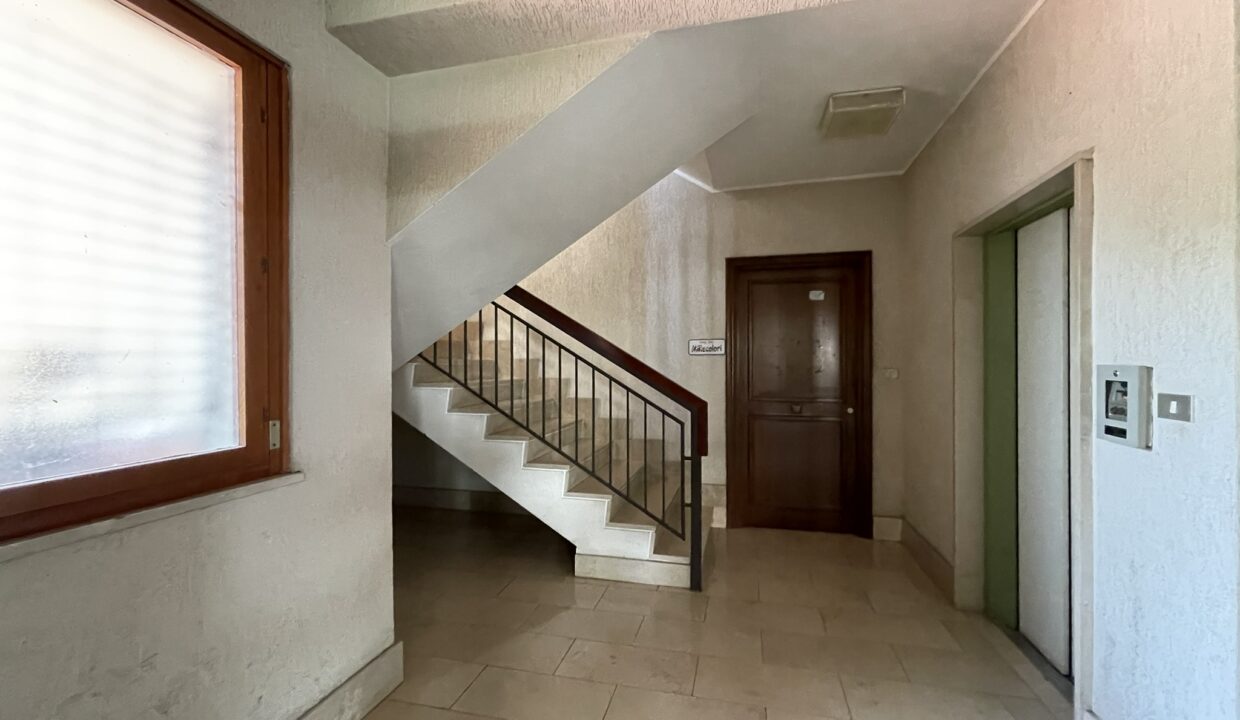 3 26_514 VALE IMMOBILIARE (28)